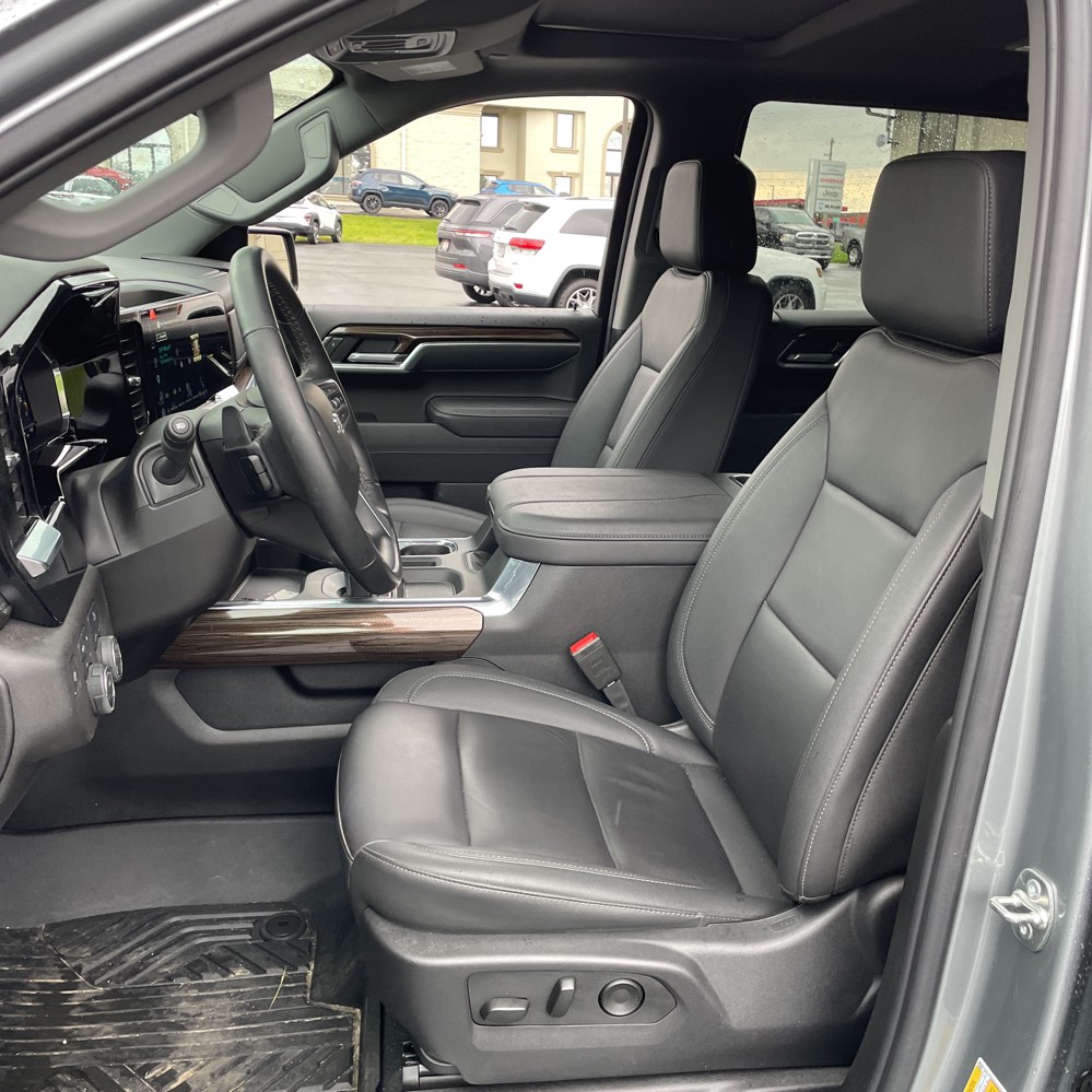 2025 Chevrolet Silverado 1500 RST - Photo 11
